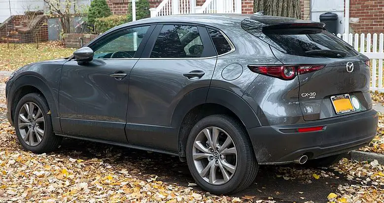 does the mazda cx-30 have a trailer hitch
