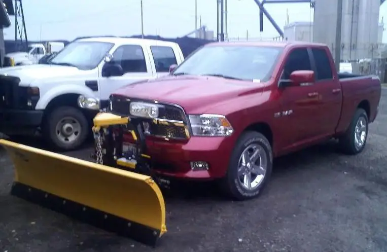 ram with snow plow