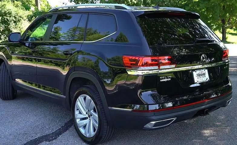 Rear view of VW Atlas with Tow Hitch