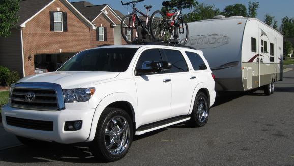 toyota sequoia towing a travel trailer