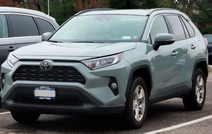 what is the towing capacity of a toyota rav4