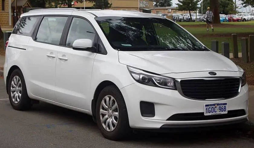 how much can a kia carnival tow