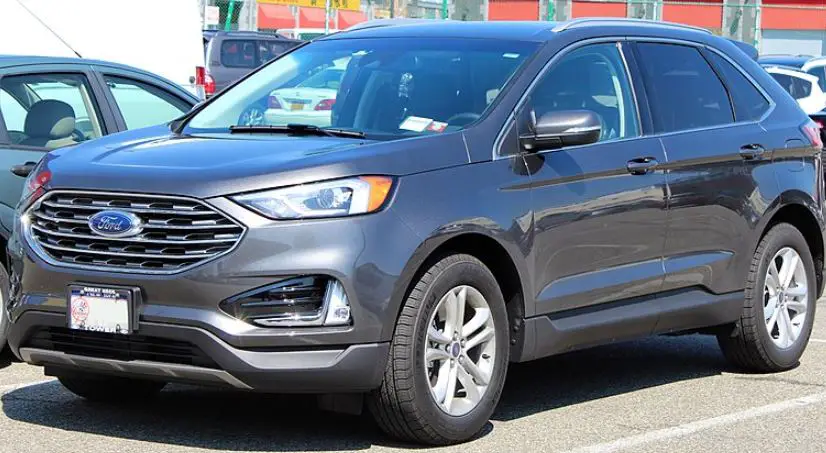 what is the towing capacity of a ford edge