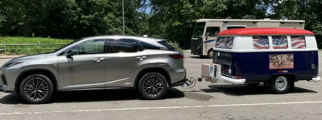 Lexus RX 350 towing a camper