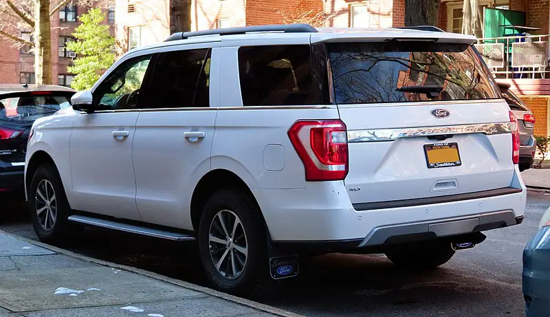 rear view of ford expedition