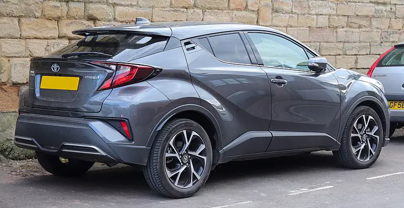 rear view of toyota chr