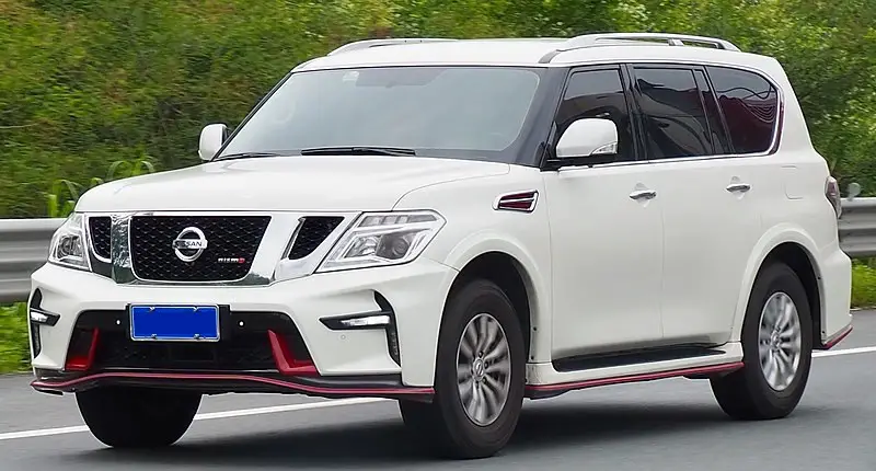 what is the towing capacity of a 2015 nissan armada