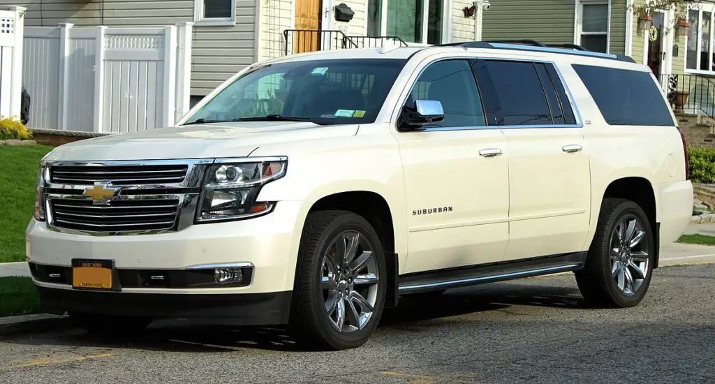 what is the towing capacity of a 2016 chevy suburban