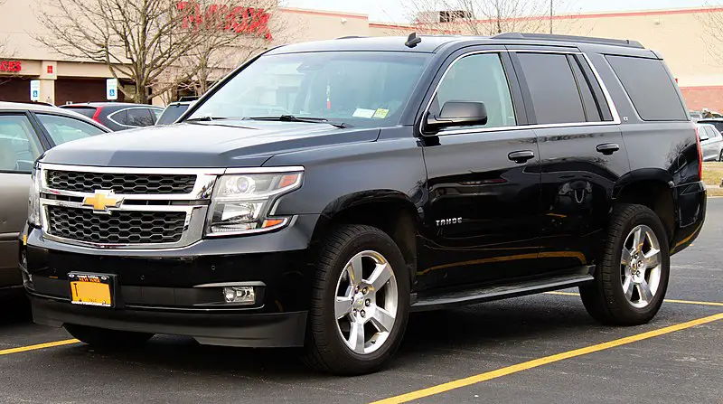 what is the towing capacity of a 2012 chevy tahoe