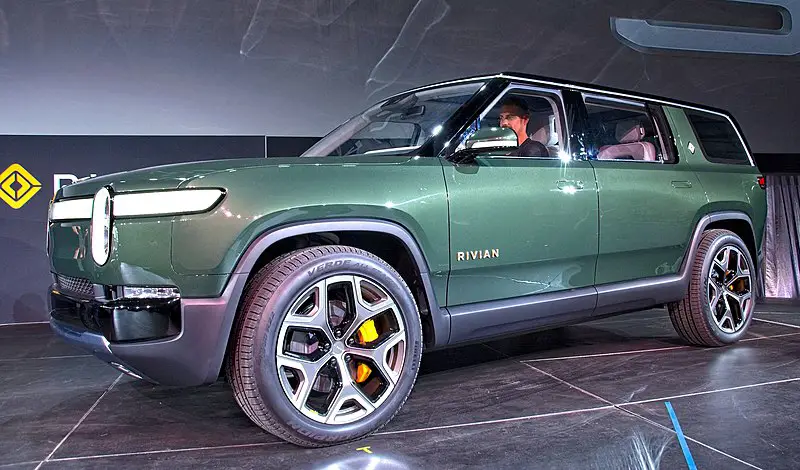 what is the towing capacity of a rivian r1s