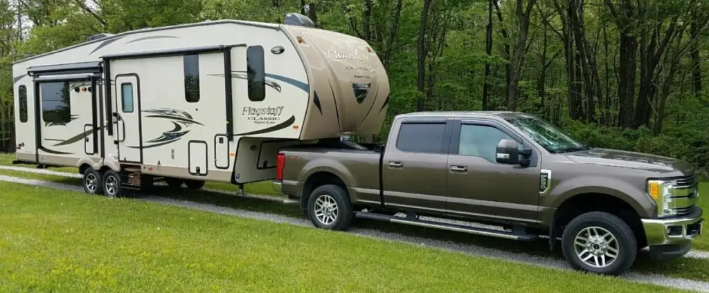 ford f250 towing a 5th wheel camper