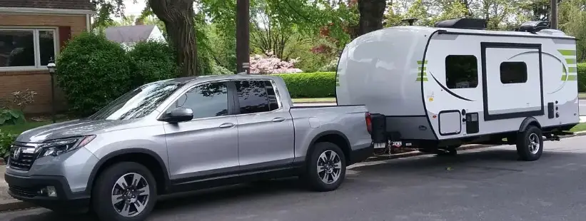 honda ridgeline towing a travel trailer